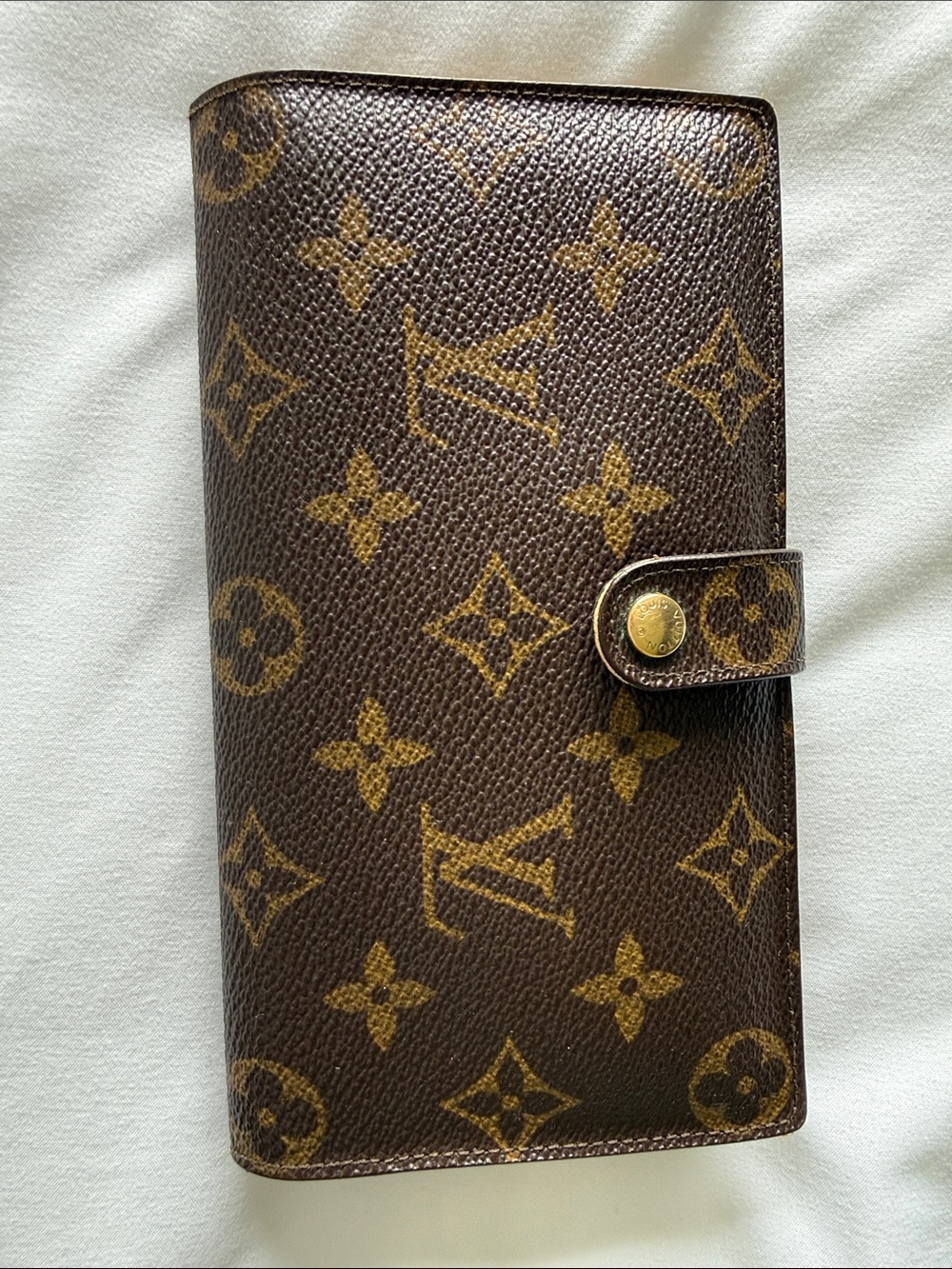 Louis Vuitton Monogram Long Wallet in Brown and Tan. Will include fashion chain.